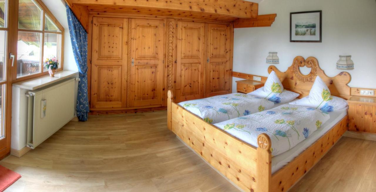 Ferienwohnungen Arnika Krün Exteriör bild